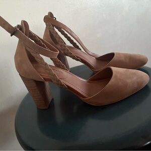 Lucky Brand Tan Heeled Sandals